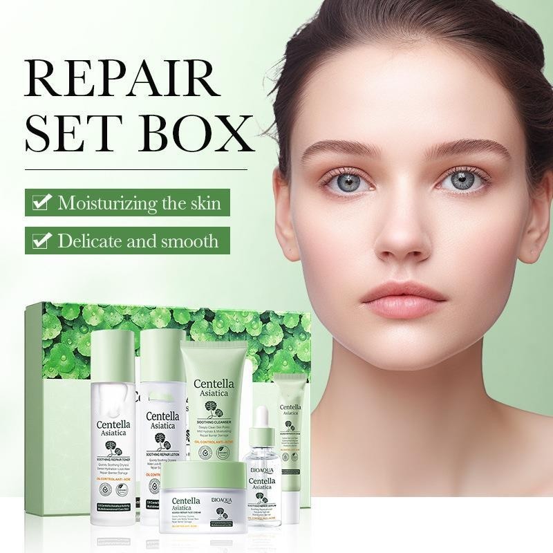 Moisturizing Skin Care Product Set Moisturizing Skin Care Product Set